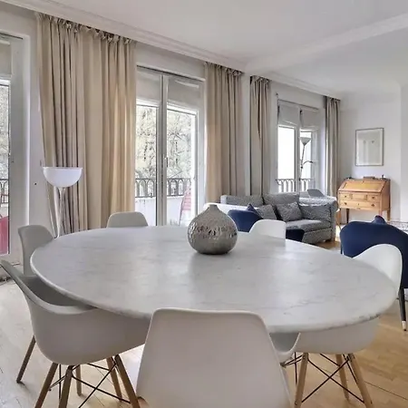 Superbe Champs Elysees Wagram Appartement