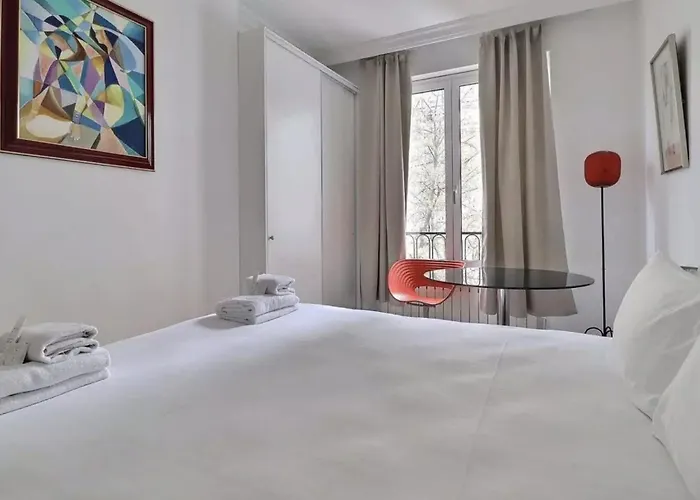 Superbe Champs Elysees Wagram *