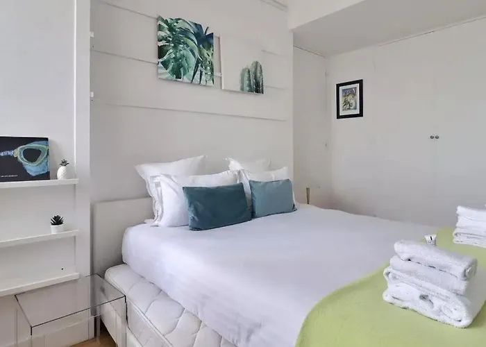 Superbe Champs Elysees Wagram * パリ