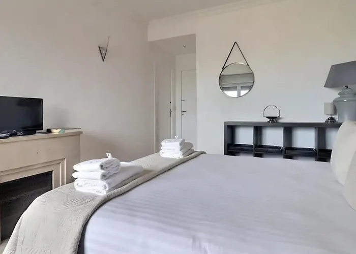 Superbe Champs Elysees Wagram *